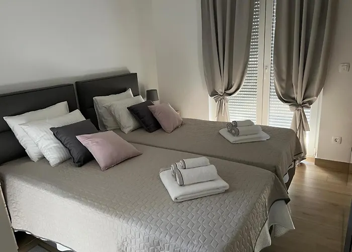 Neda 5 Stars Villa